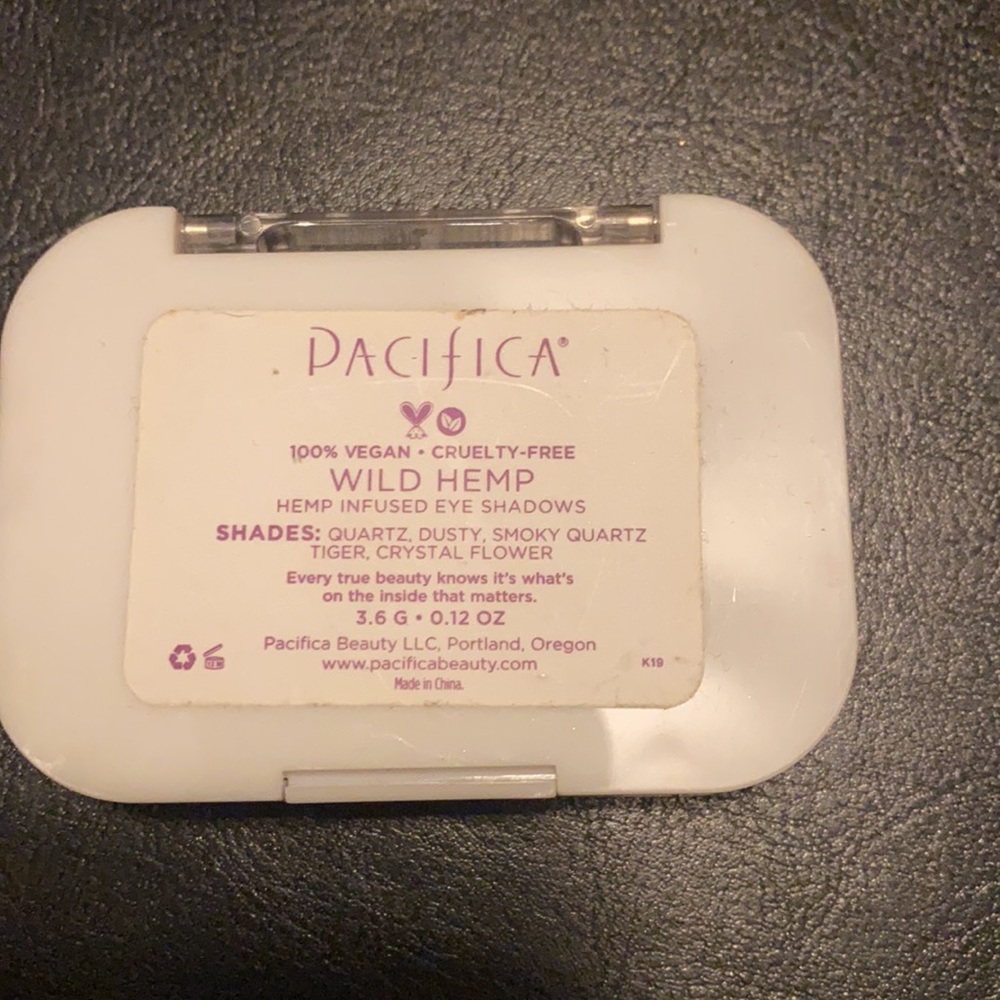 Eyeshadow bundle - Picture 4 of 10
